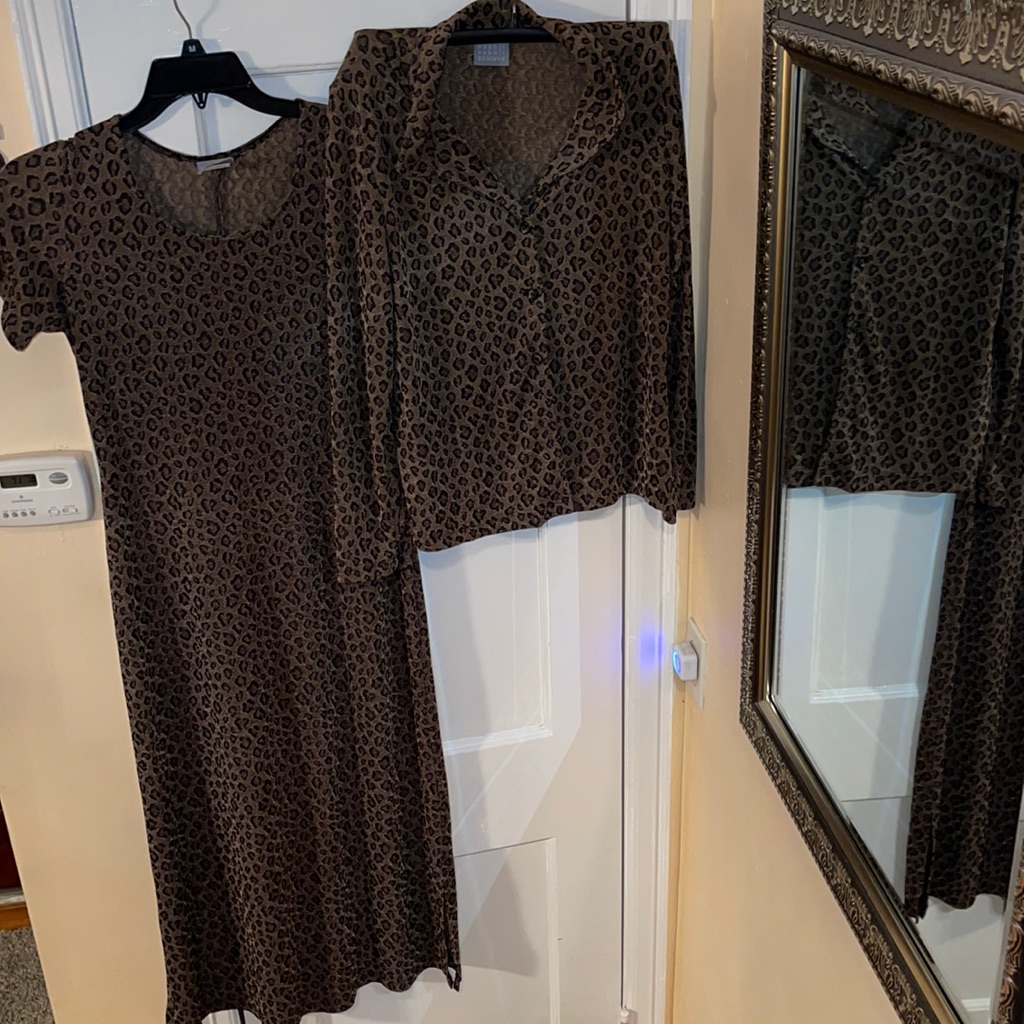 Beautiful Womens Brand New Two Pieces Set